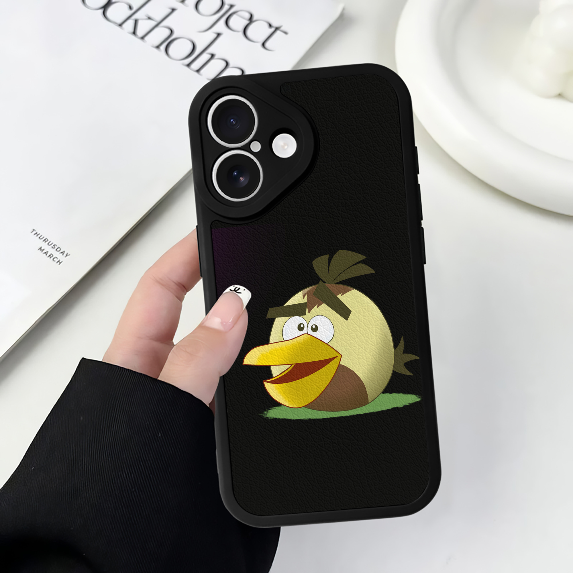（画像用） Angry Birds アングリーバード 【iPhone 16シリーズ対応】シリコンスマホケース（レザー調） 材質：シリコン